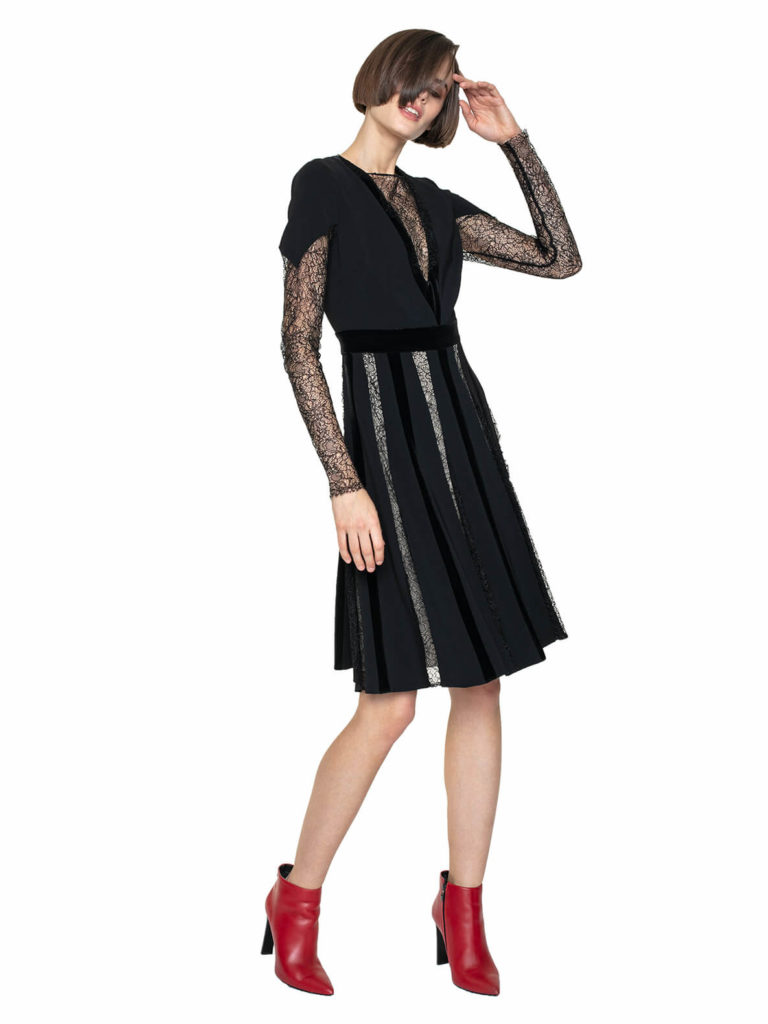 CZARNA SUKIENKA Z KORONKĄ AK SUSANNA L'AF